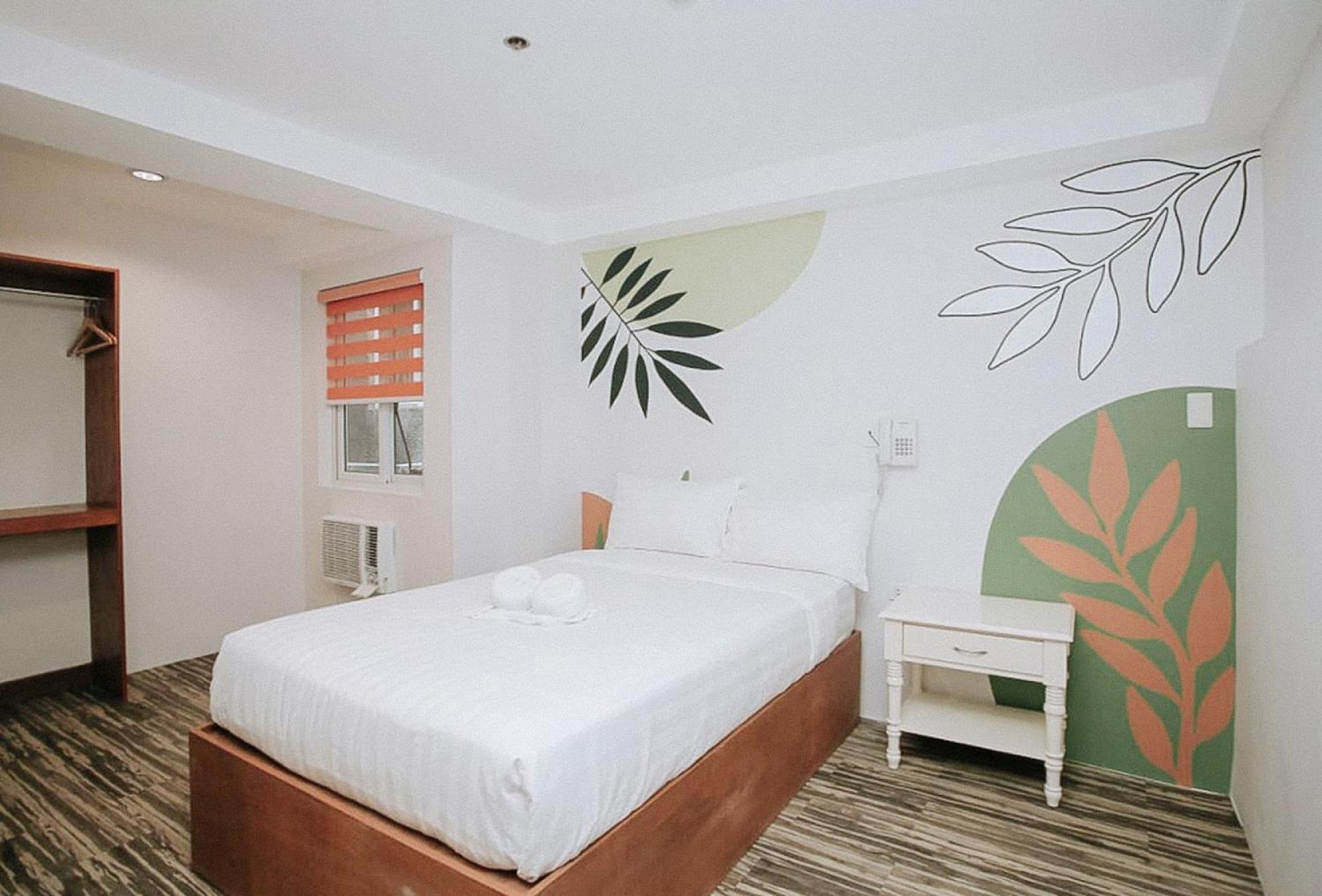 Lea Robert Hotel Angeles Pampanga By Reddoorz Exterior foto